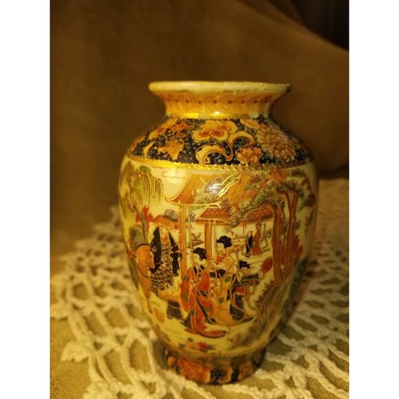 Zhong Guo Zhi Zao Gold Gilted Chinese Vase, Made In China - Picture 3 of 16